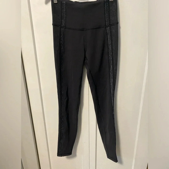 Lululemon Athletica - Powerlines leggings - Size 6 - Picture 2 of 8
